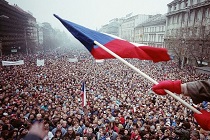 barhatnaya_revoluciya-small.jpg